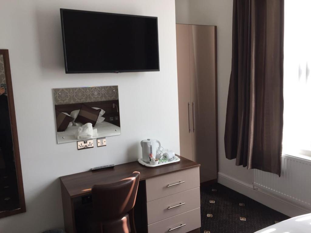 The Marlborough Hotel Waterloo Экстерьер фото